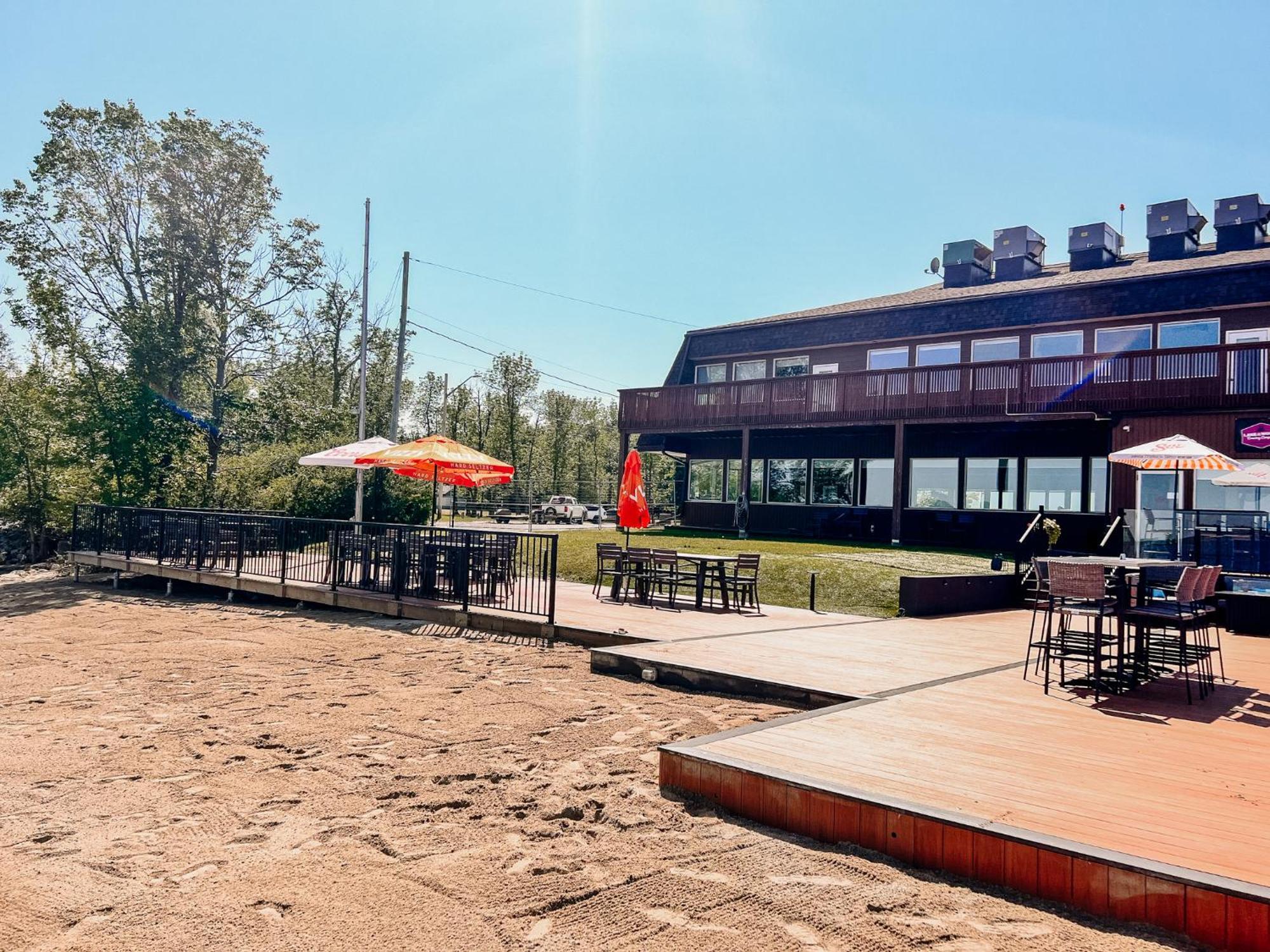 La Place Rendez-Vous Hotel Fort Frances Exterior photo