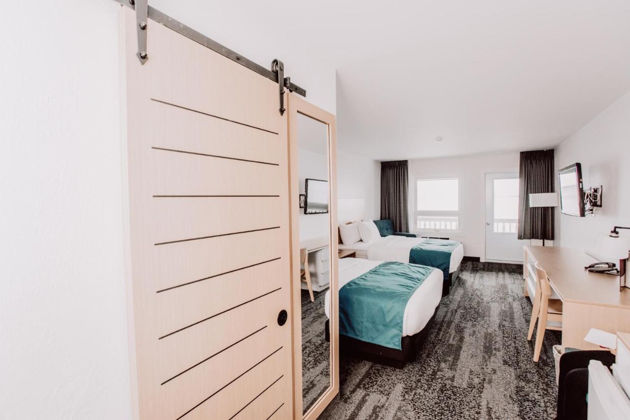 La Place Rendez-Vous Hotel Fort Frances Exterior photo